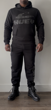 STRYKER SWEATSUIT